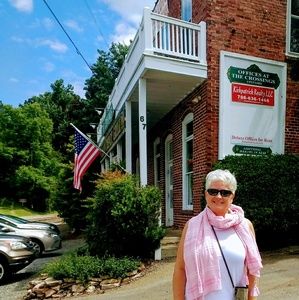 Meet your Posher, Rhonda